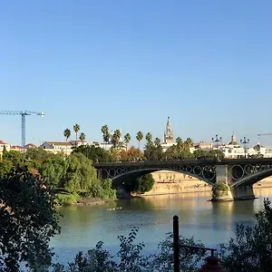 Casas De - Puente De Triana Séville